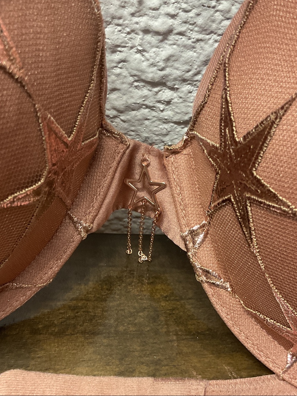 Victoria Secret Very Sexy Stardust Embroidery PushUp Bra Underwire Rose Gold 38C - Picture 2 of 10